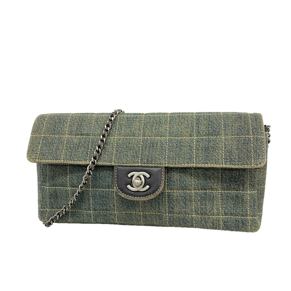 CHANEL Bag - Picture 1 of 10